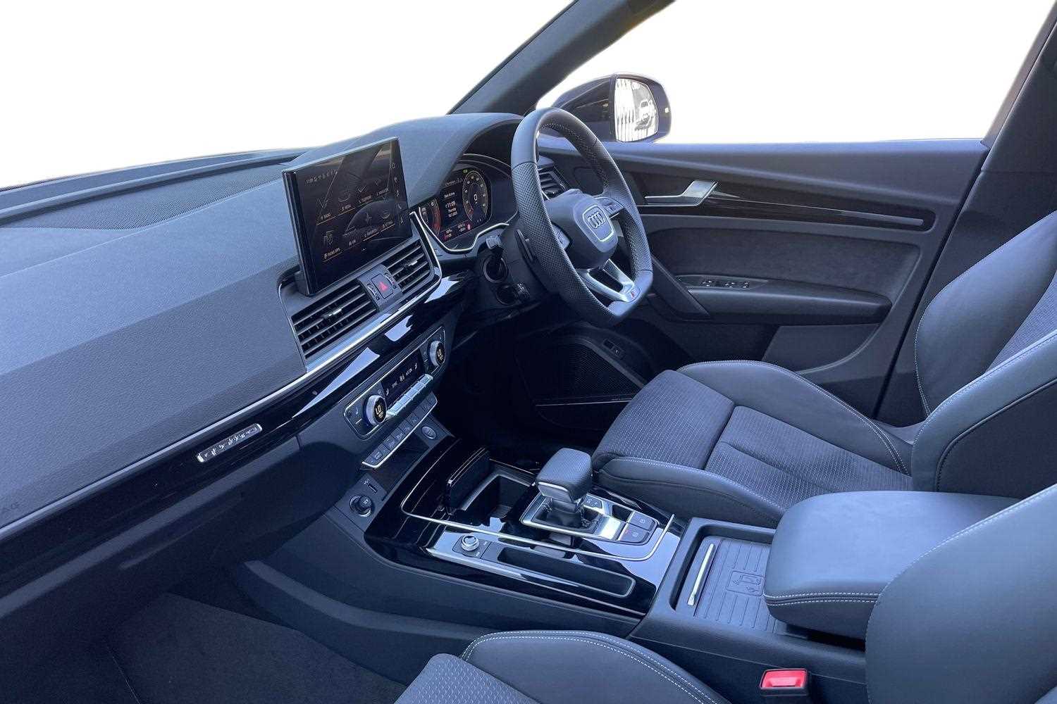 Used Audi Q5 2025 for sale - 76087878: Photo 2