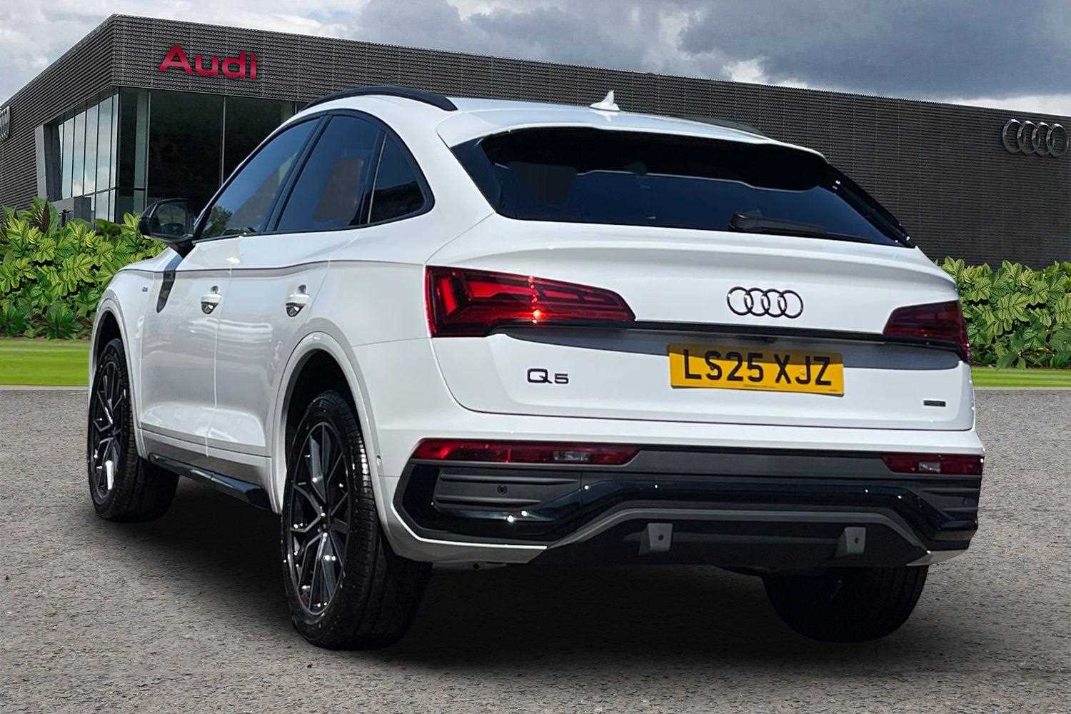 Used Audi Q5 2025 for sale - 76087878: Photo 3