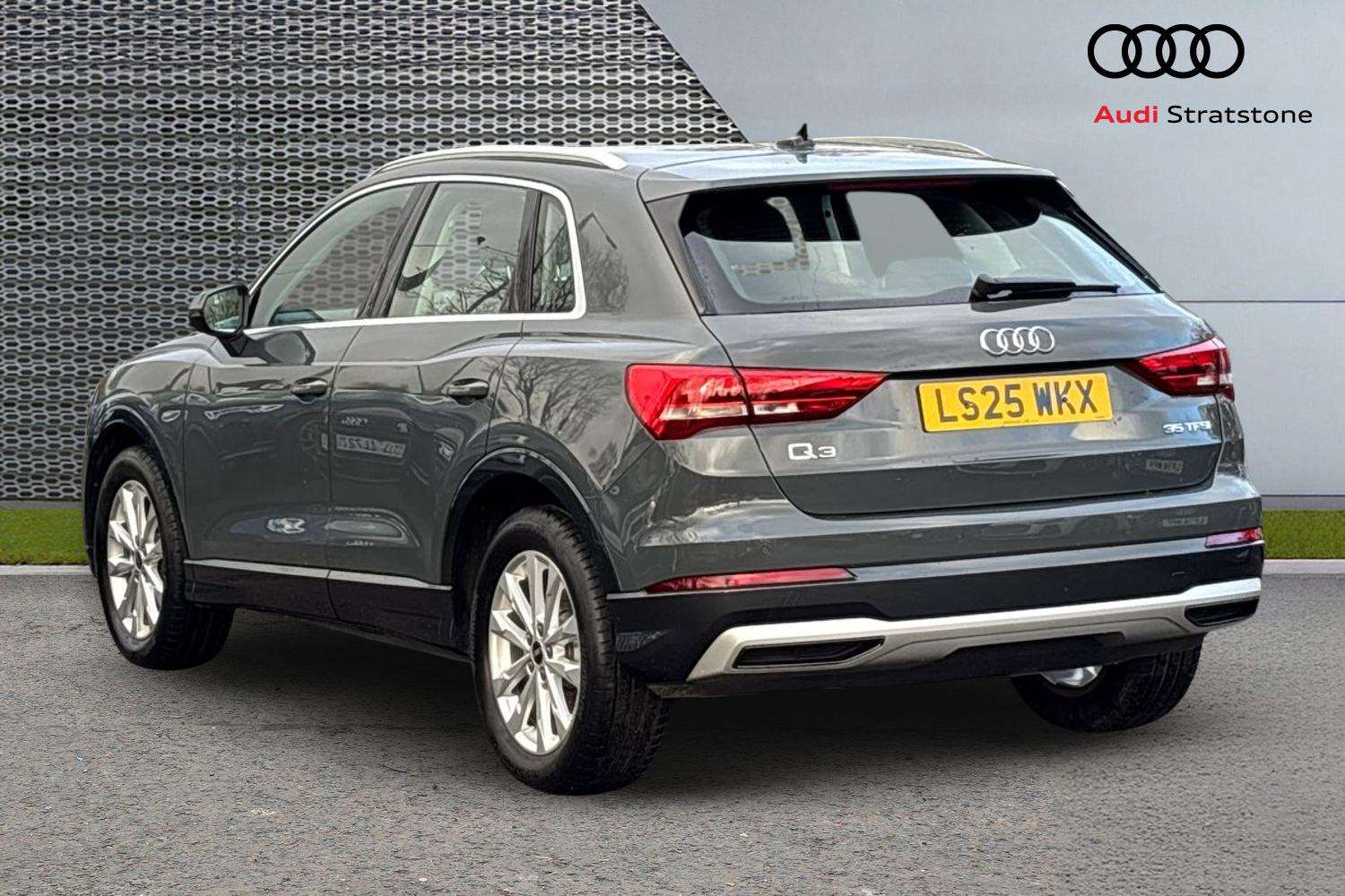 Used Audi Q3 for sale - 77257177: Photo 3