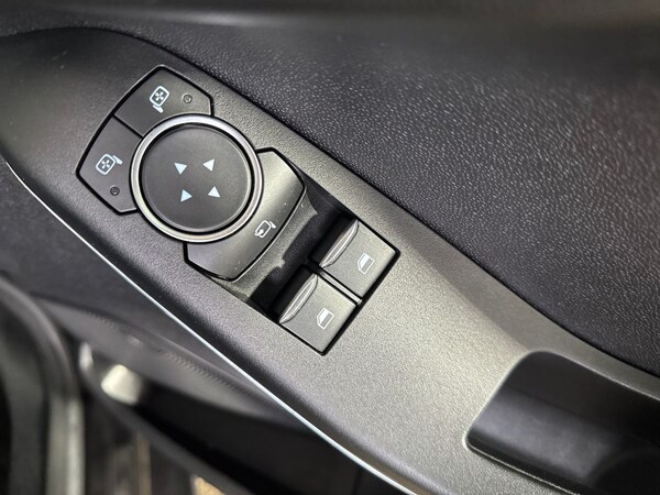 Used Ford Fiesta 2019 for sale - 76208809: Photo 24