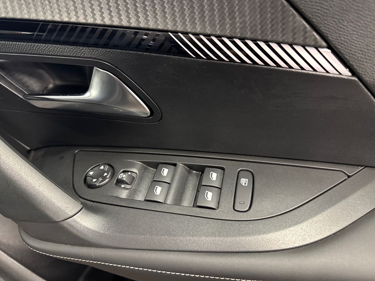 Used Peugeot 2008 2023 for sale - 77833409: Photo 24