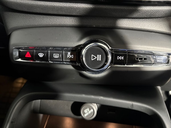 Used Volvo XC40 2019 for sale - 76241759: Photo 26
