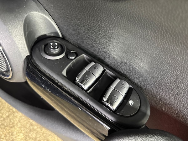 Used MINI Hatch 2016 for sale - 76312378: Photo 24