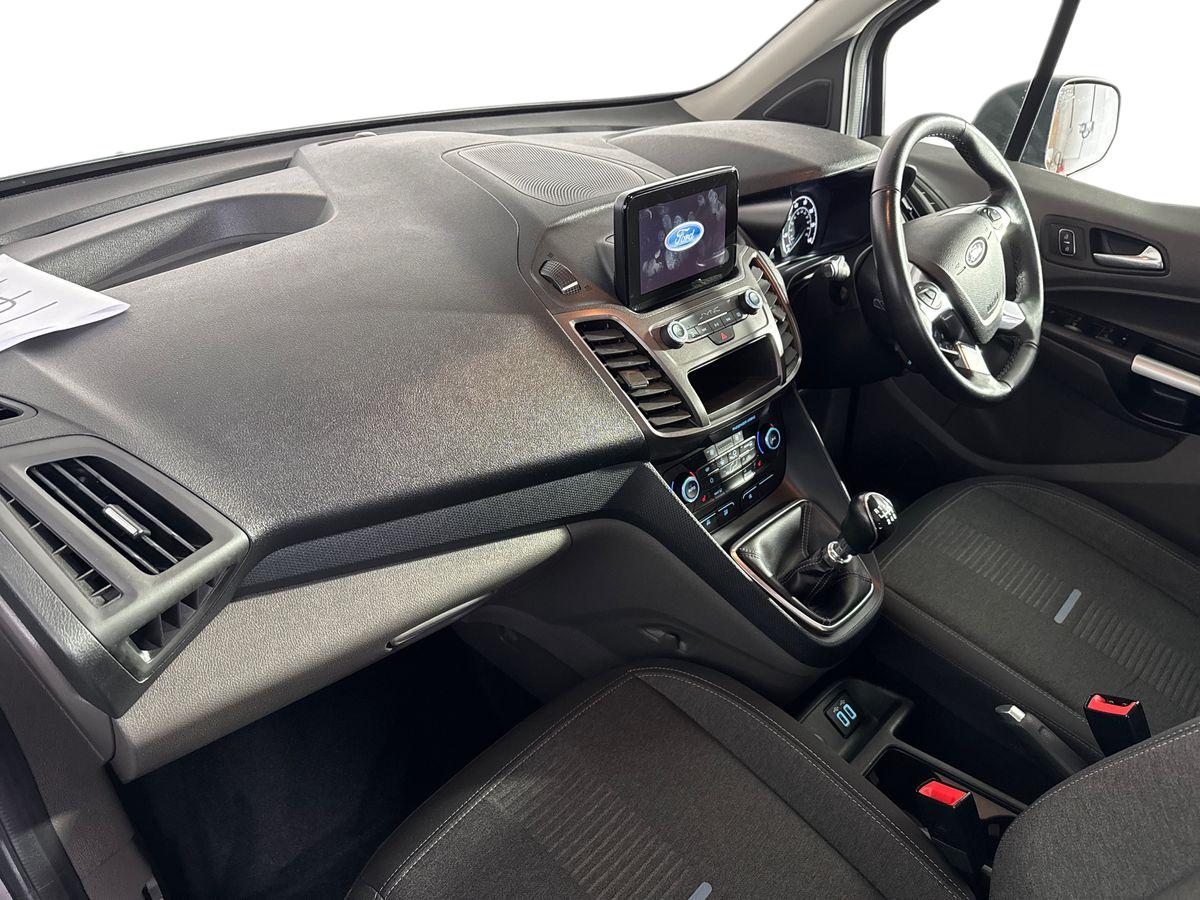 Used Ford Grand Tourneo Connect 2021 for sale - 76717272: Photo 18