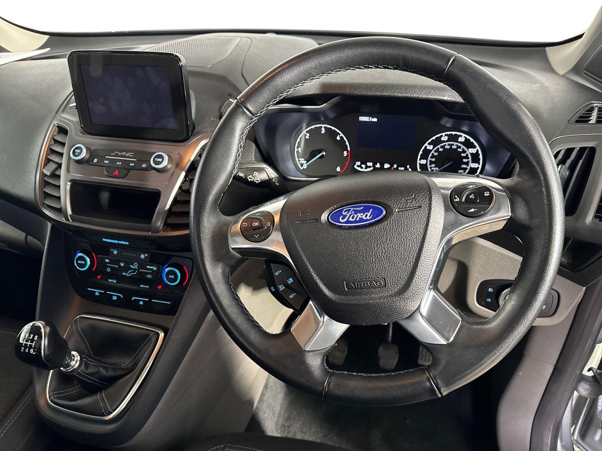 Used Ford Grand Tourneo Connect 2021 for sale - 76717272: Photo 21