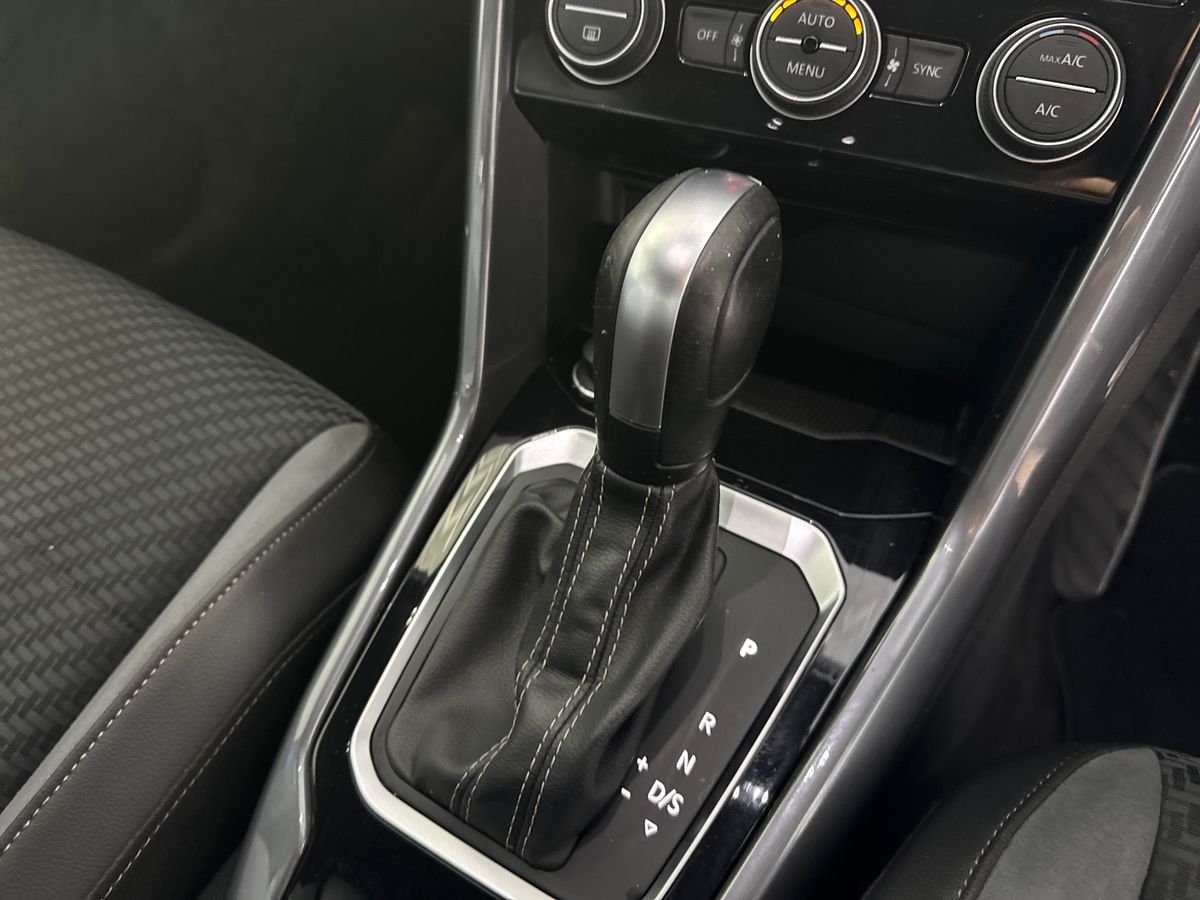 Used Volkswagen T-Roc 2021 for sale - 76355234: Photo 27