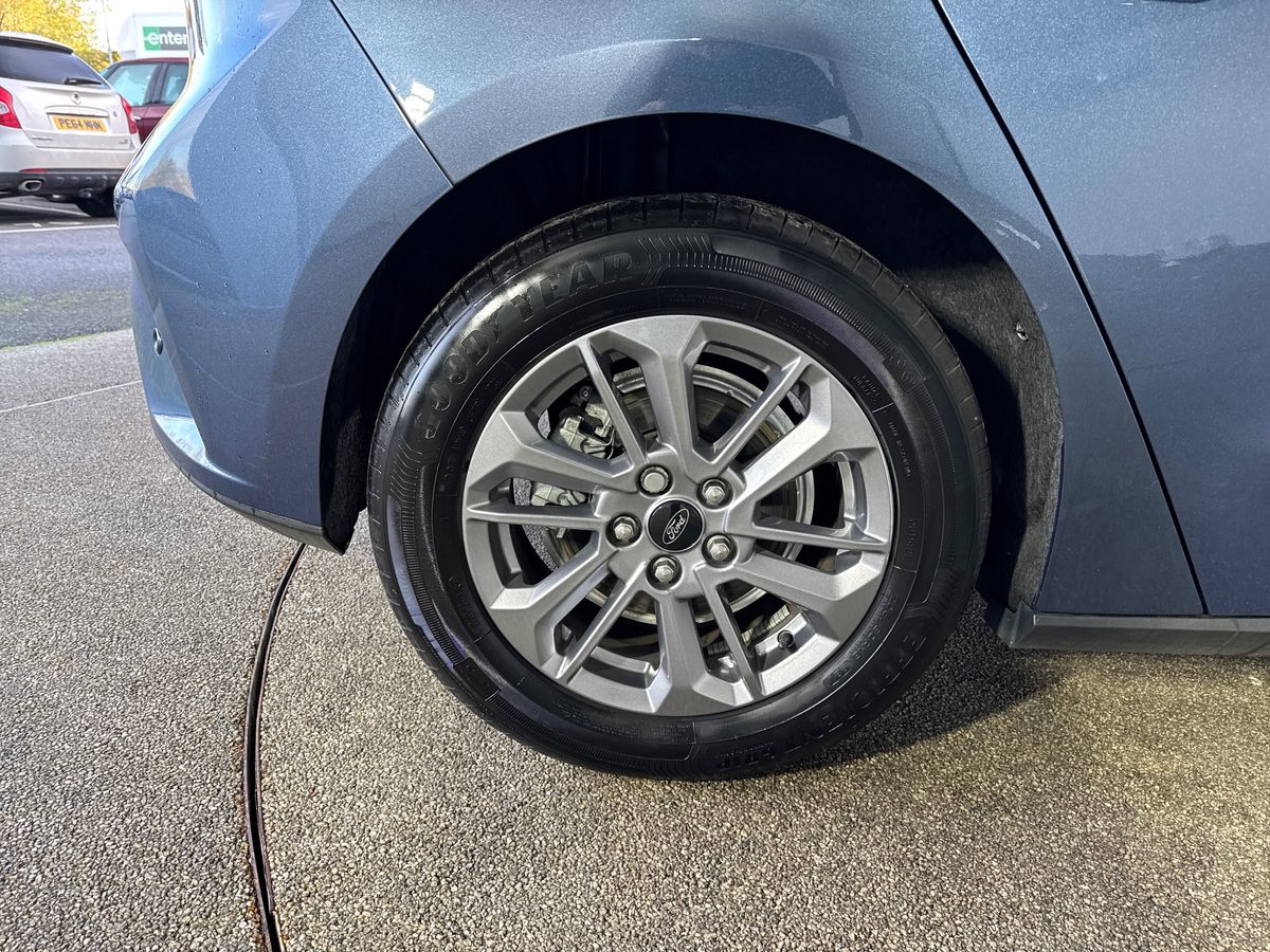 Used Ford Focus 2023 for sale - 76652426: Photo 11