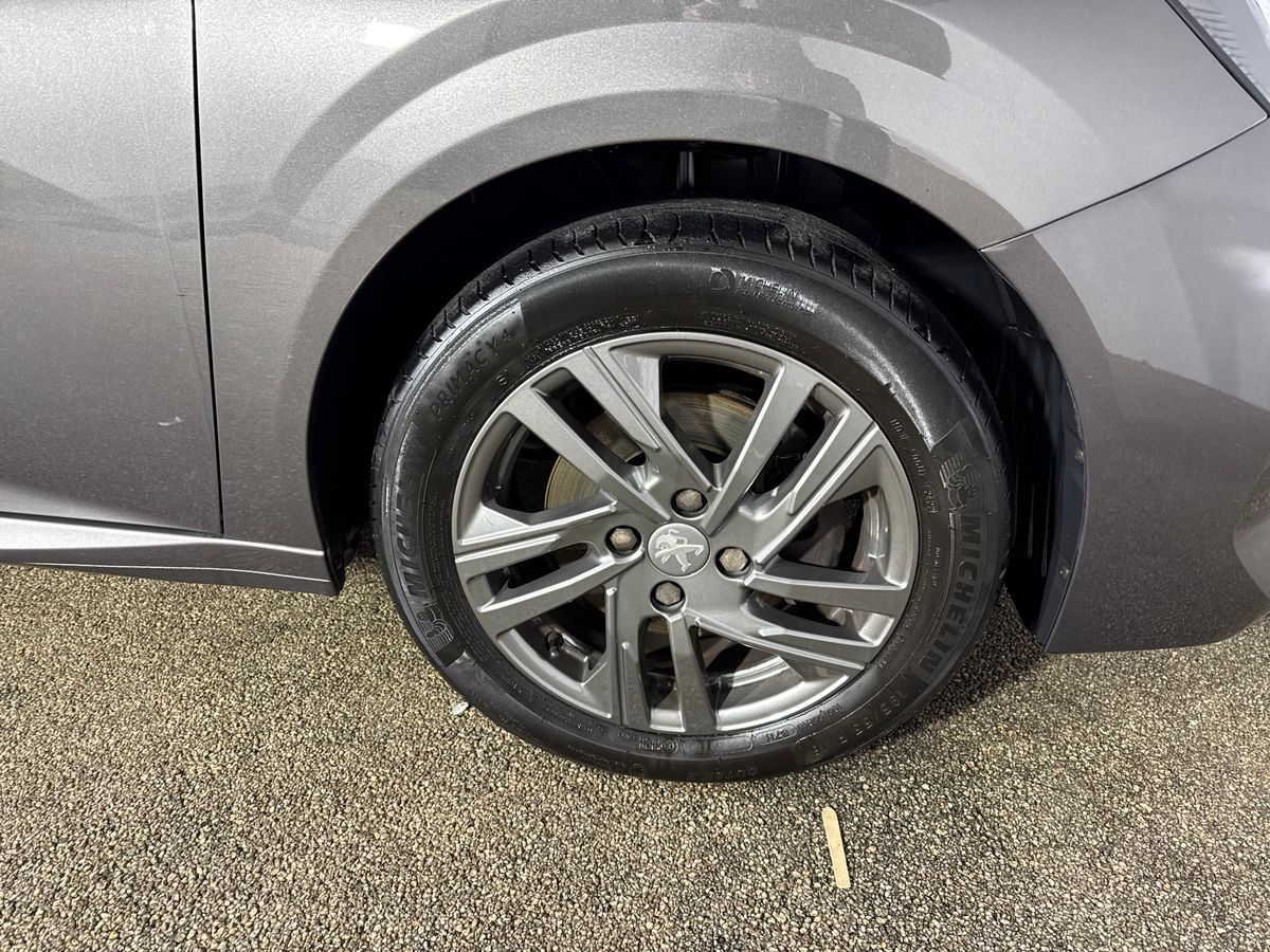 Used Peugeot 208 2022 for sale - 77592044: Photo 13