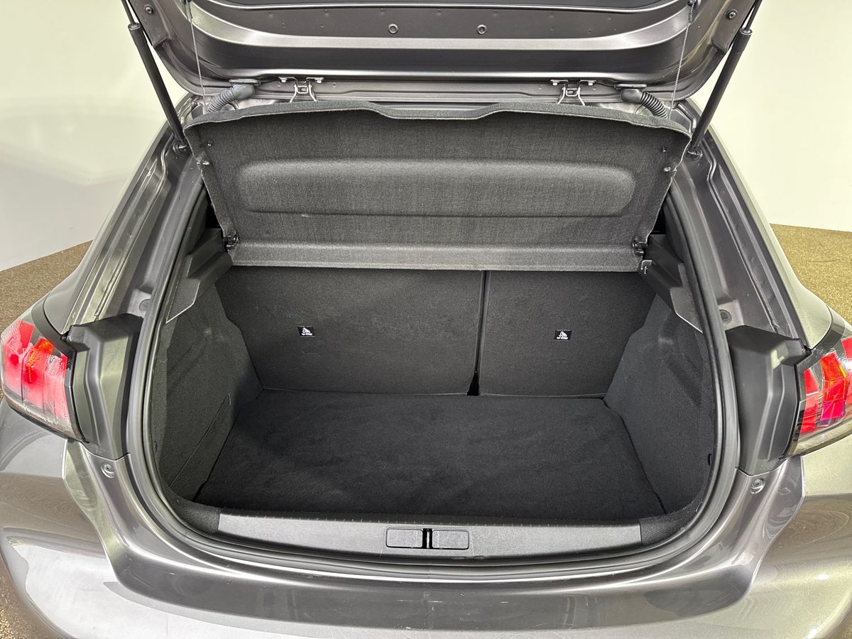 Used Peugeot 208 2022 for sale - 77592044: Photo 17