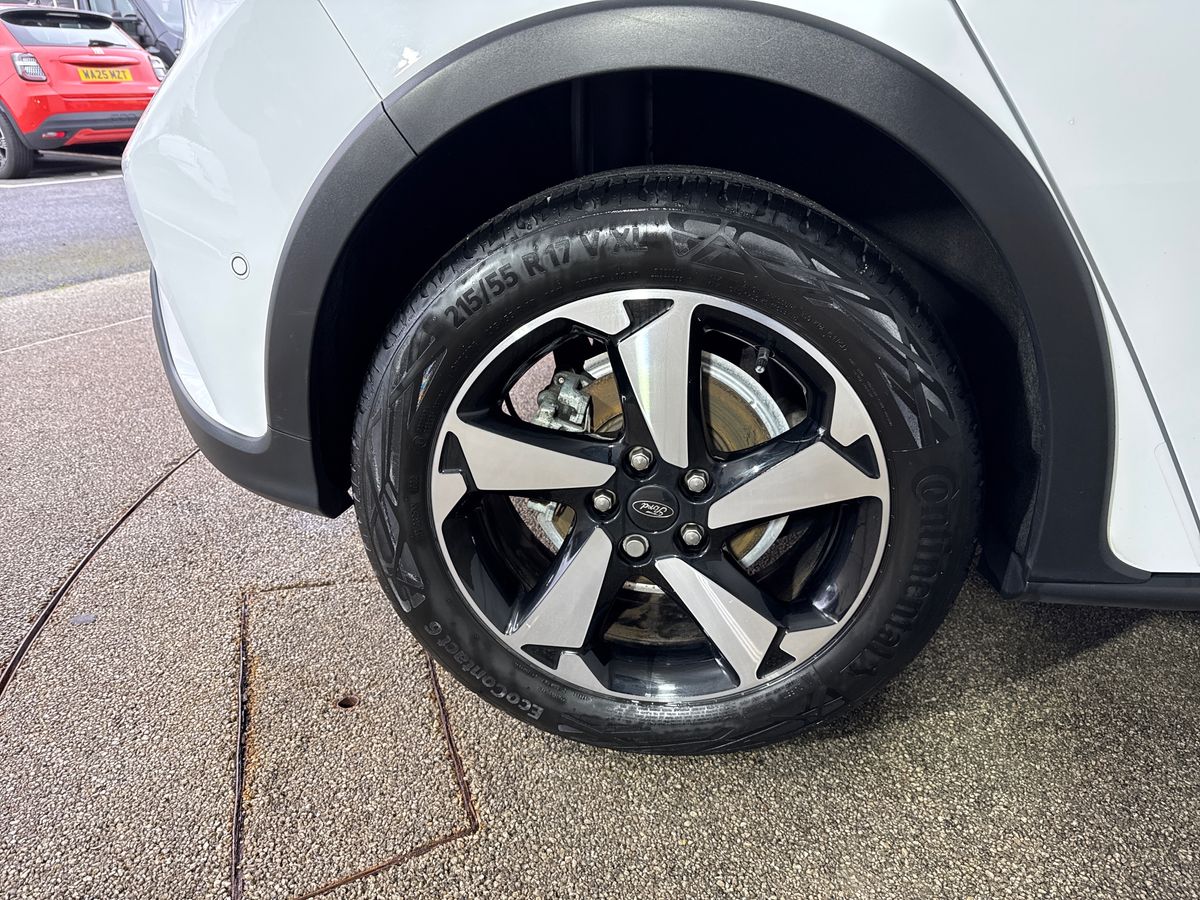 Used Ford Focus 2022 for sale - 77526076: Photo 11