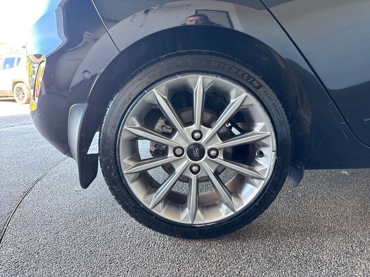 Used Ford Fiesta 2018 for sale - 76652474: Photo 11