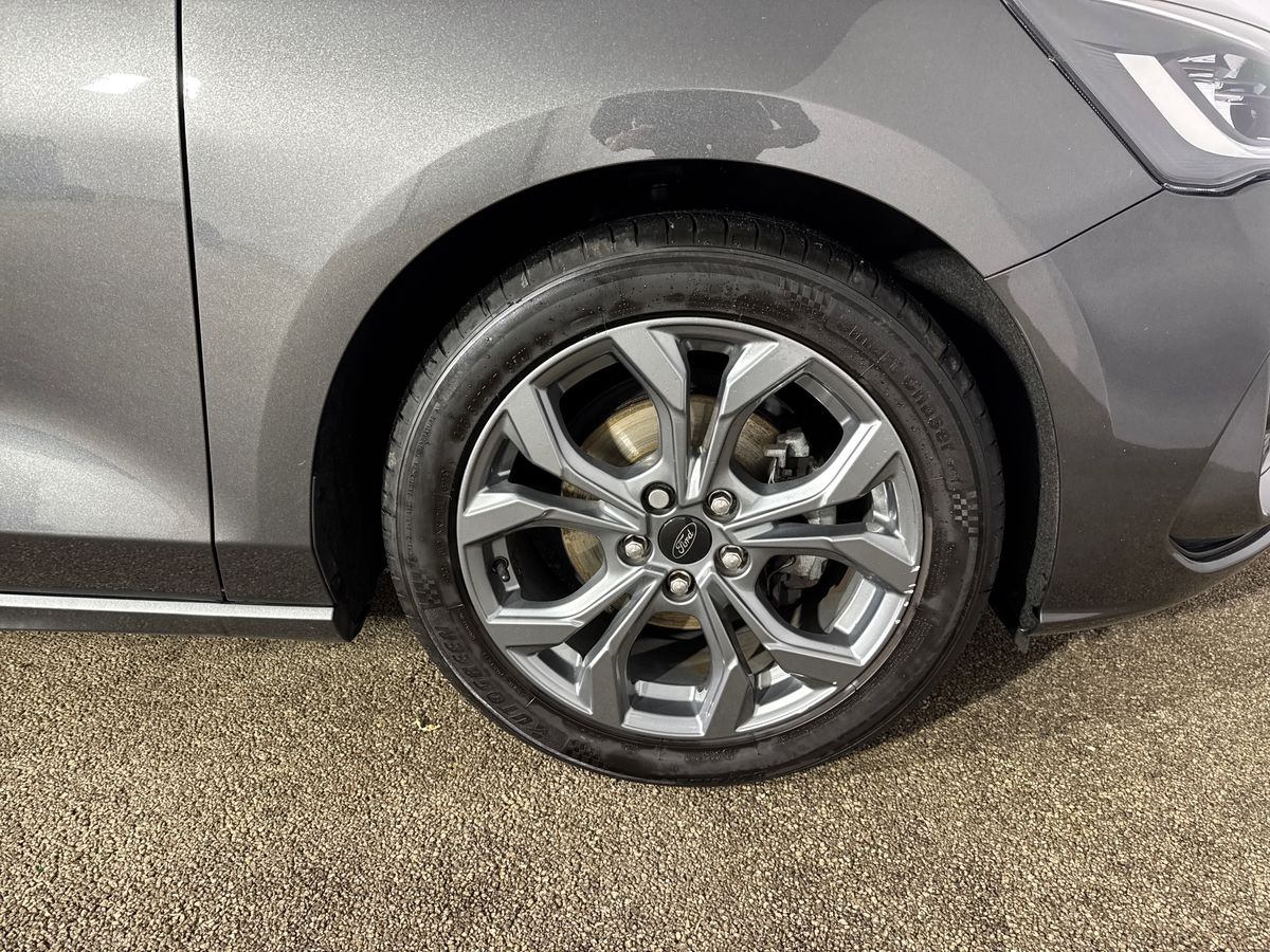 Used Ford Focus 2023 for sale - 76847077: Photo 13