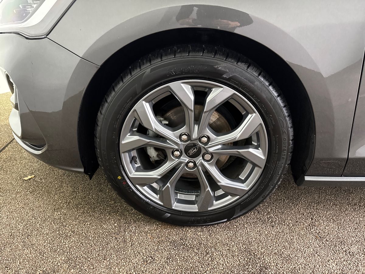 Used Ford Focus 2023 for sale - 76847077: Photo 14