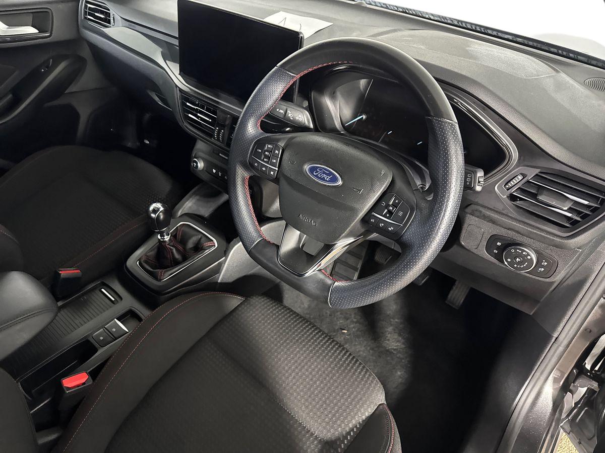 Used Ford Focus 2023 for sale - 76847077: Photo 22