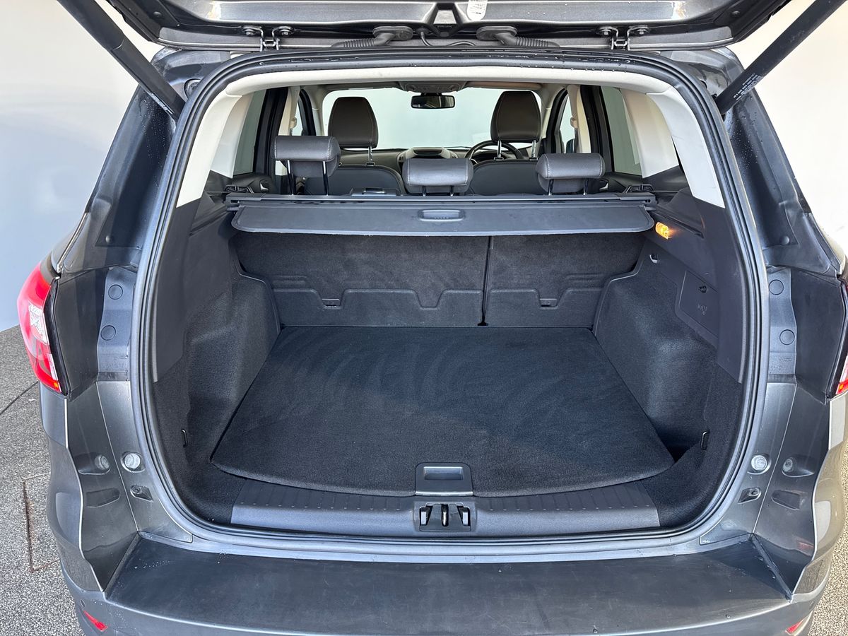 Used Ford Kuga 2017 for sale - 76664329: Photo 17