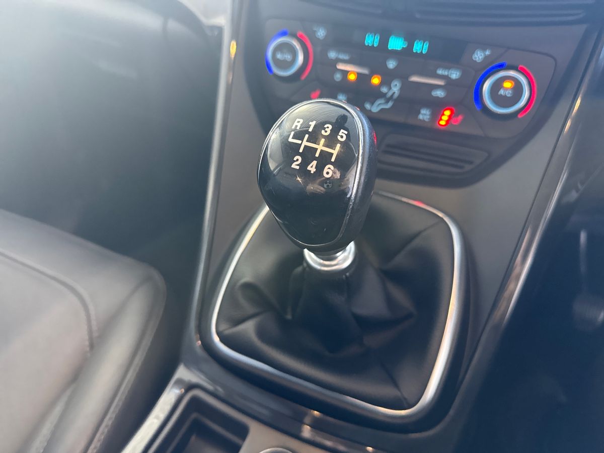 Used Ford Kuga 2017 for sale - 76664329: Photo 27