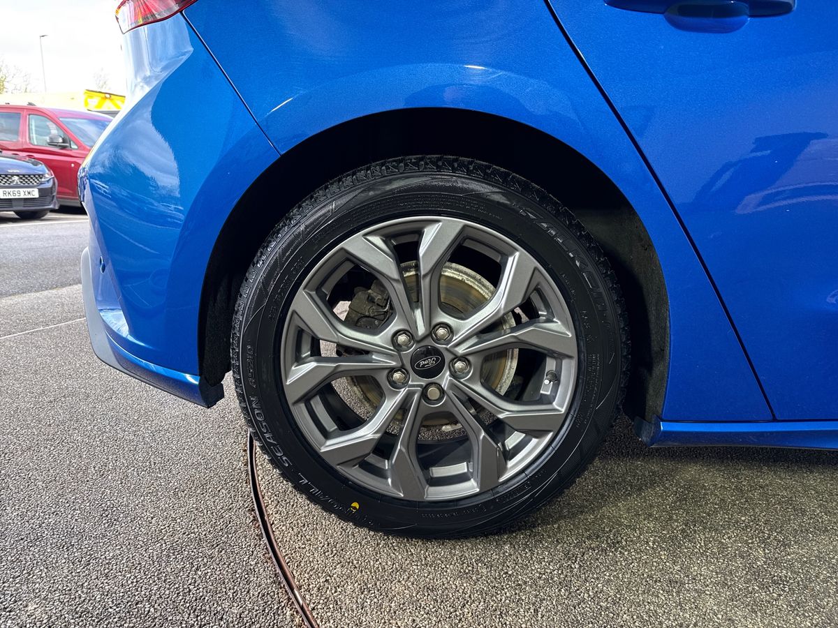 Used Ford Focus 2023 for sale - 78088580: Photo 11