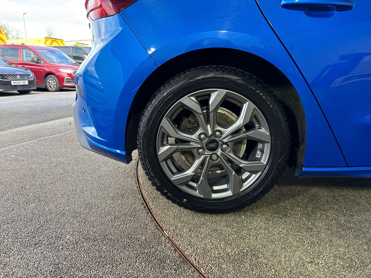 Used Ford Focus 2023 for sale - 78088580: Photo 14