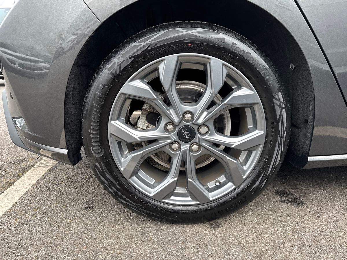 Used Ford Focus 2023 for sale - 78049722: Photo 11