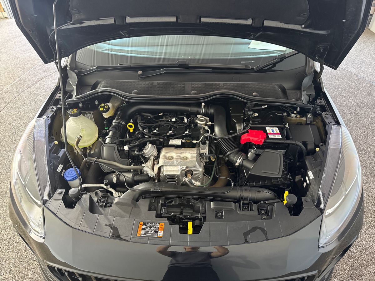 Vehicle 33