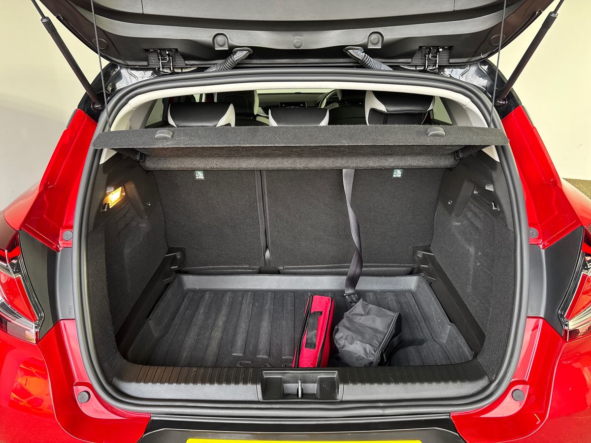 Used Renault Captur 2023 for sale - 77664997: Photo 17