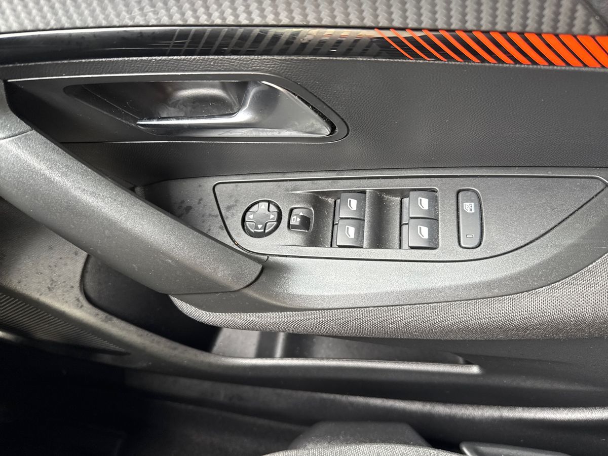 Used Peugeot 2008 2022 for sale - 77855792: Photo 24
