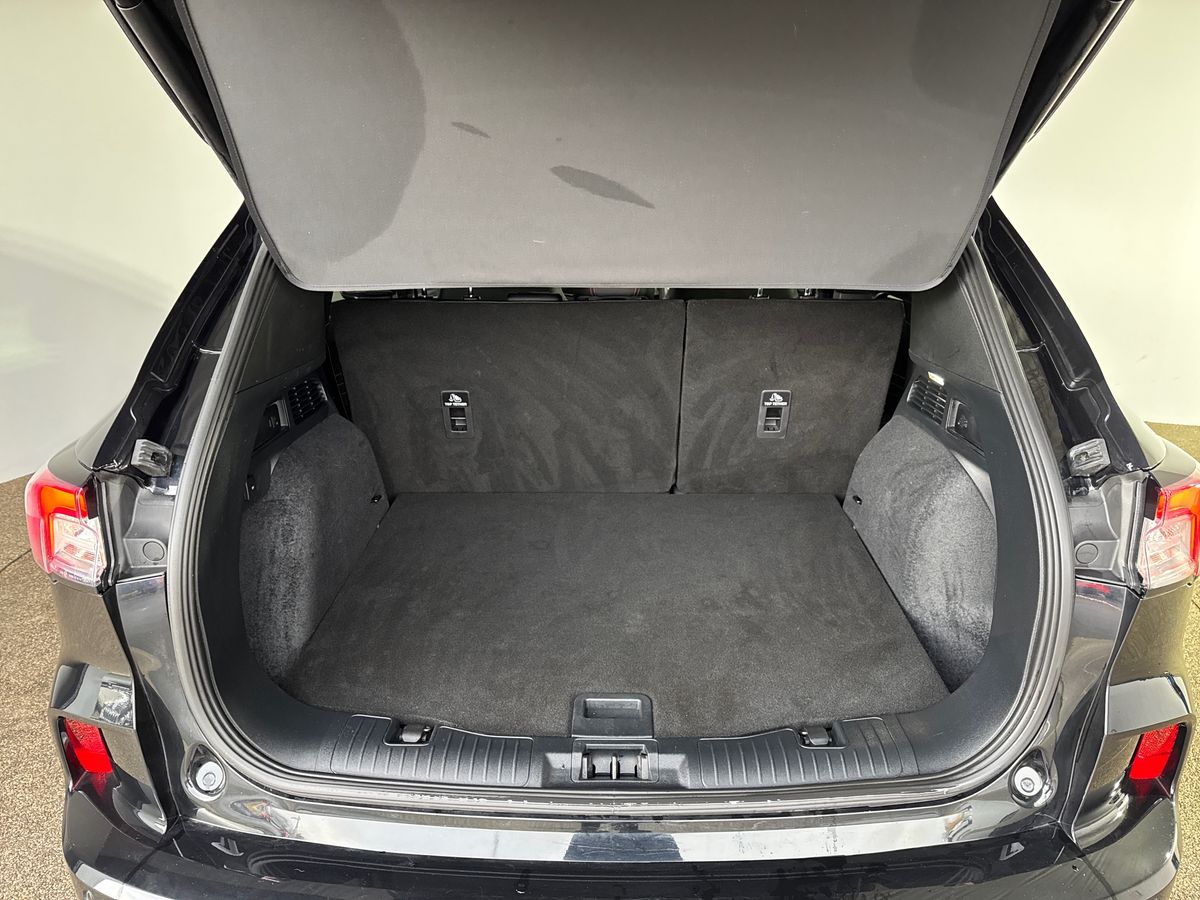 Used Ford Kuga 2022 for sale - 76796230: Photo 17