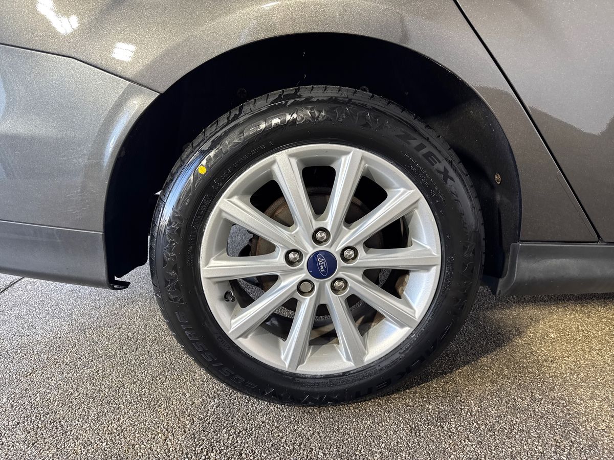 Used Ford Focus 2018 for sale - 76623659: Photo 11