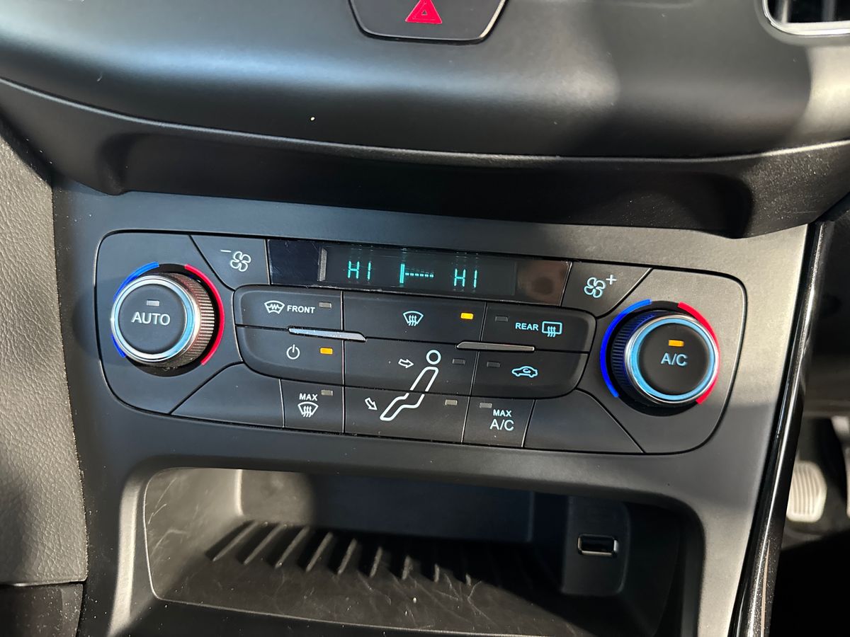 Used Ford Focus 2018 for sale - 76623659: Photo 26