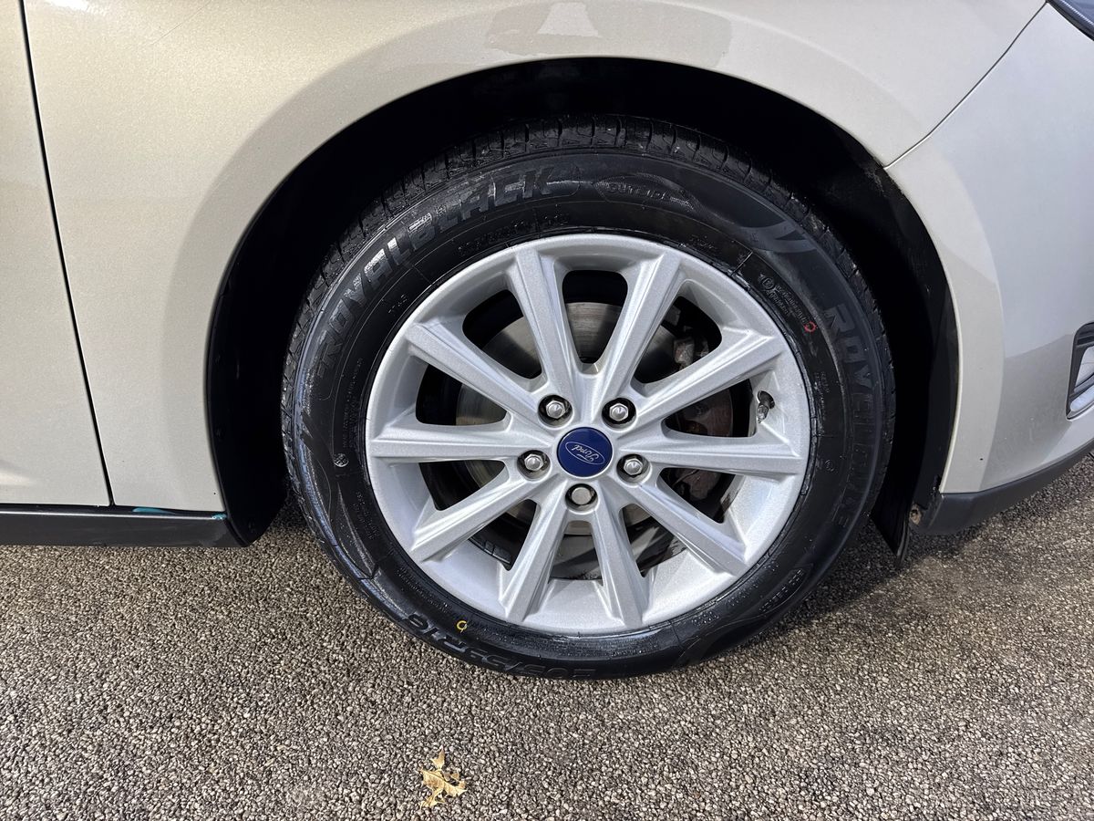 Used Ford Focus 2017 for sale - 76664389: Photo 13