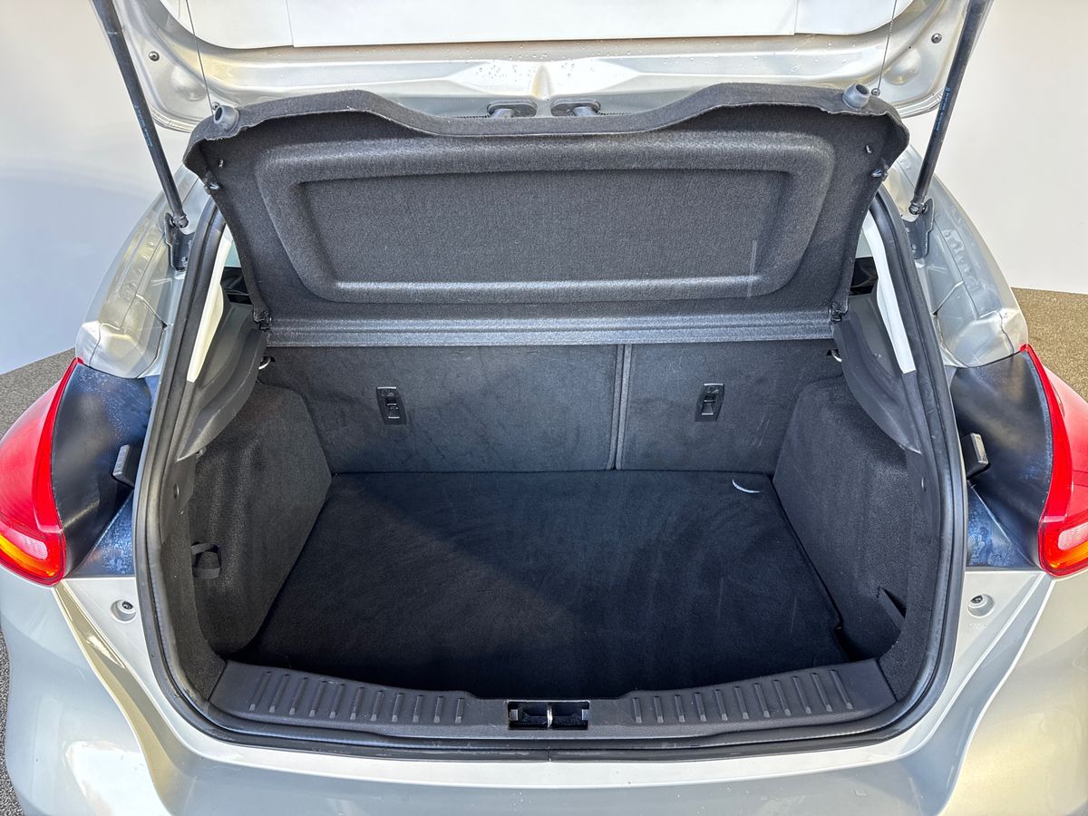 Used Ford Focus 2017 for sale - 76664389: Photo 17