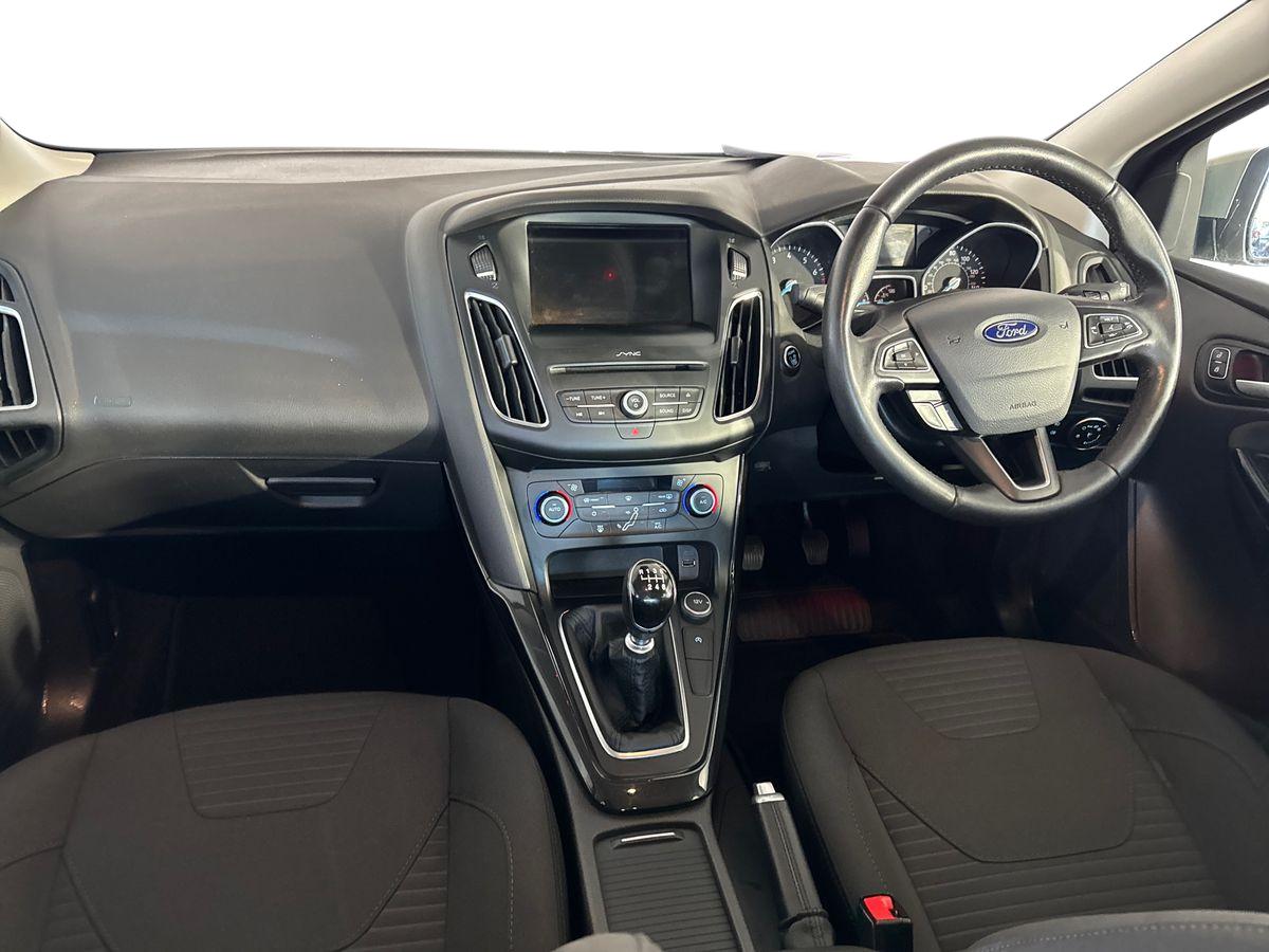 Used Ford Focus 2017 for sale - 76664389: Photo 19