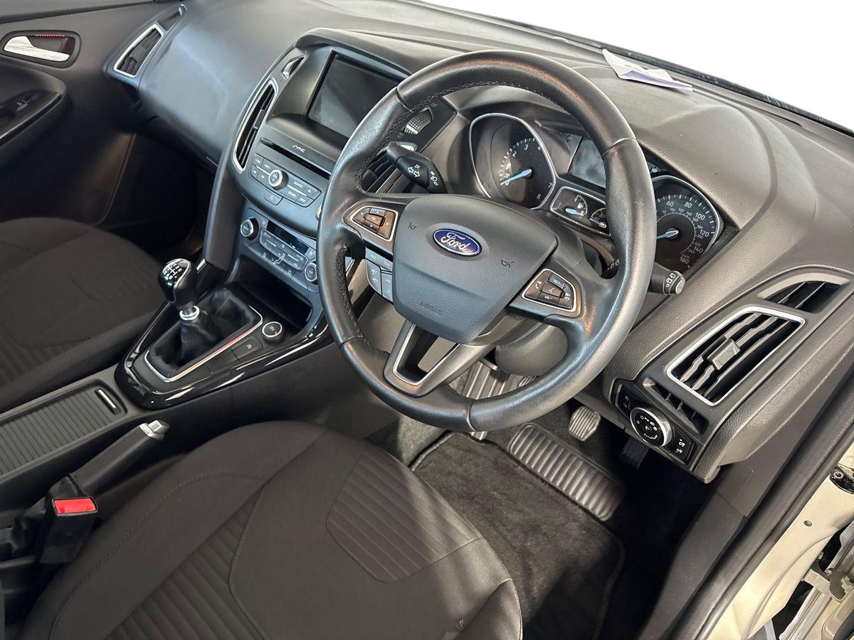Used Ford Focus 2017 for sale - 76664389: Photo 22