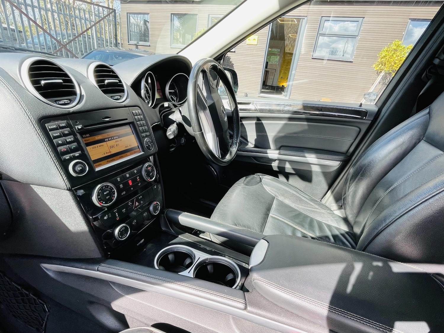 Used Mercedes-Benz GL Class 2010 for sale - 77891516: Photo 11