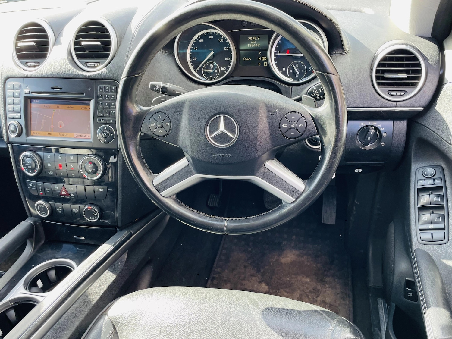 Used Mercedes-Benz GL Class 2010 for sale - 77891516: Photo 15