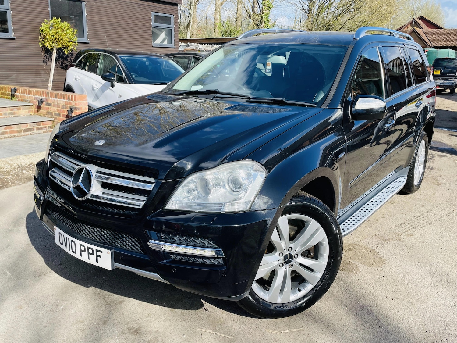 Used Mercedes-Benz GL Class 2010 for sale - 77891516: Photo 2