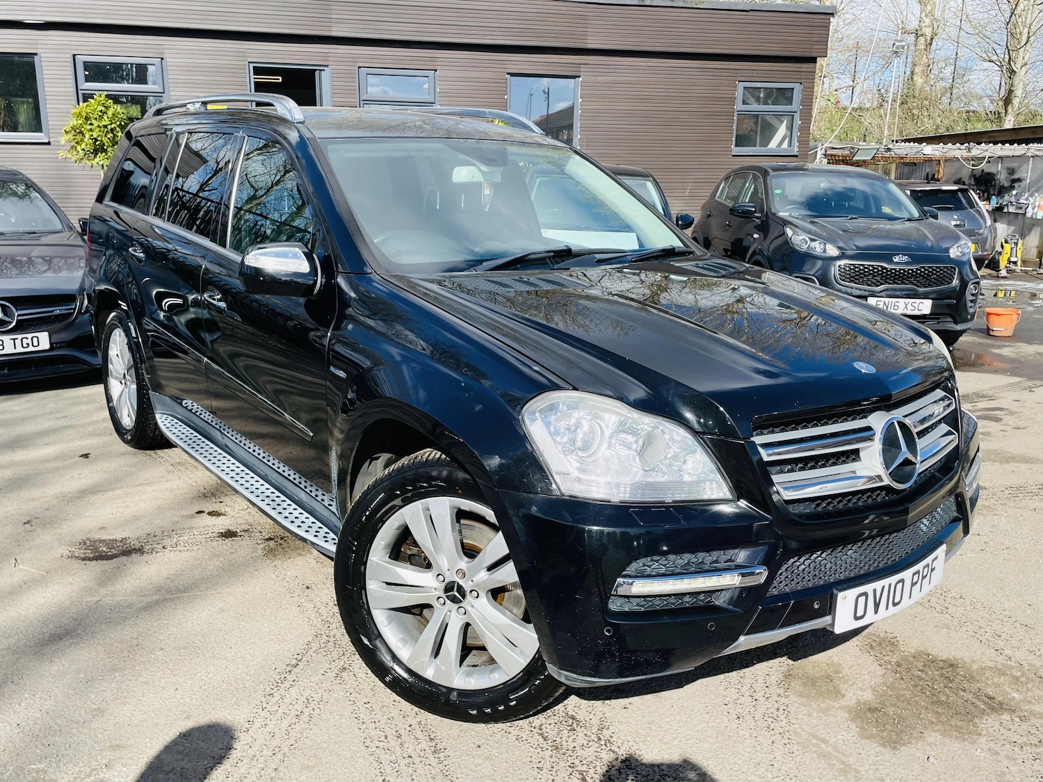 Used Mercedes-Benz GL Class 2010 for sale - 77891516: Photo 3