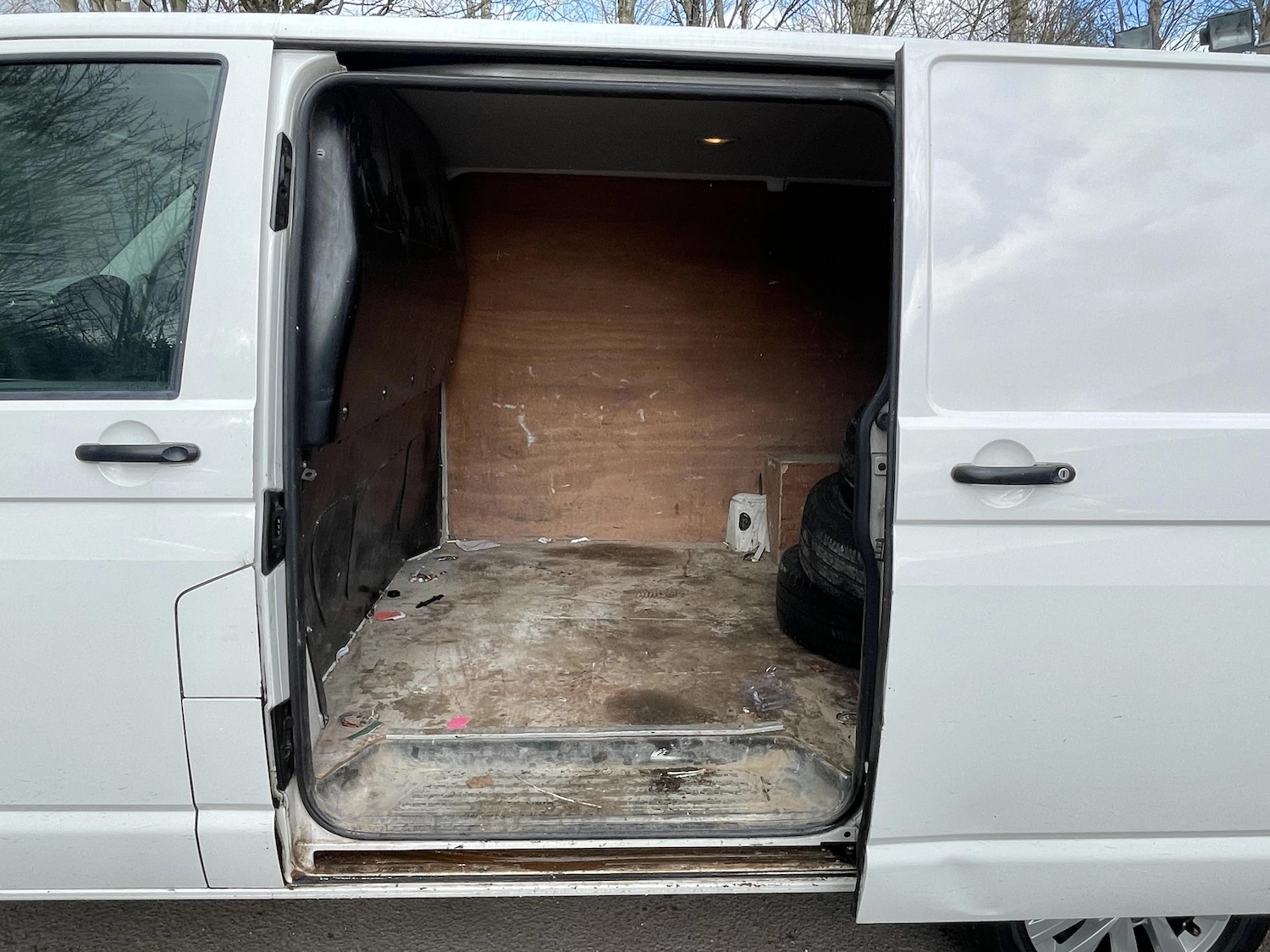 Used Volkswagen Transporter 2015 for sale - 77690748: Photo 14