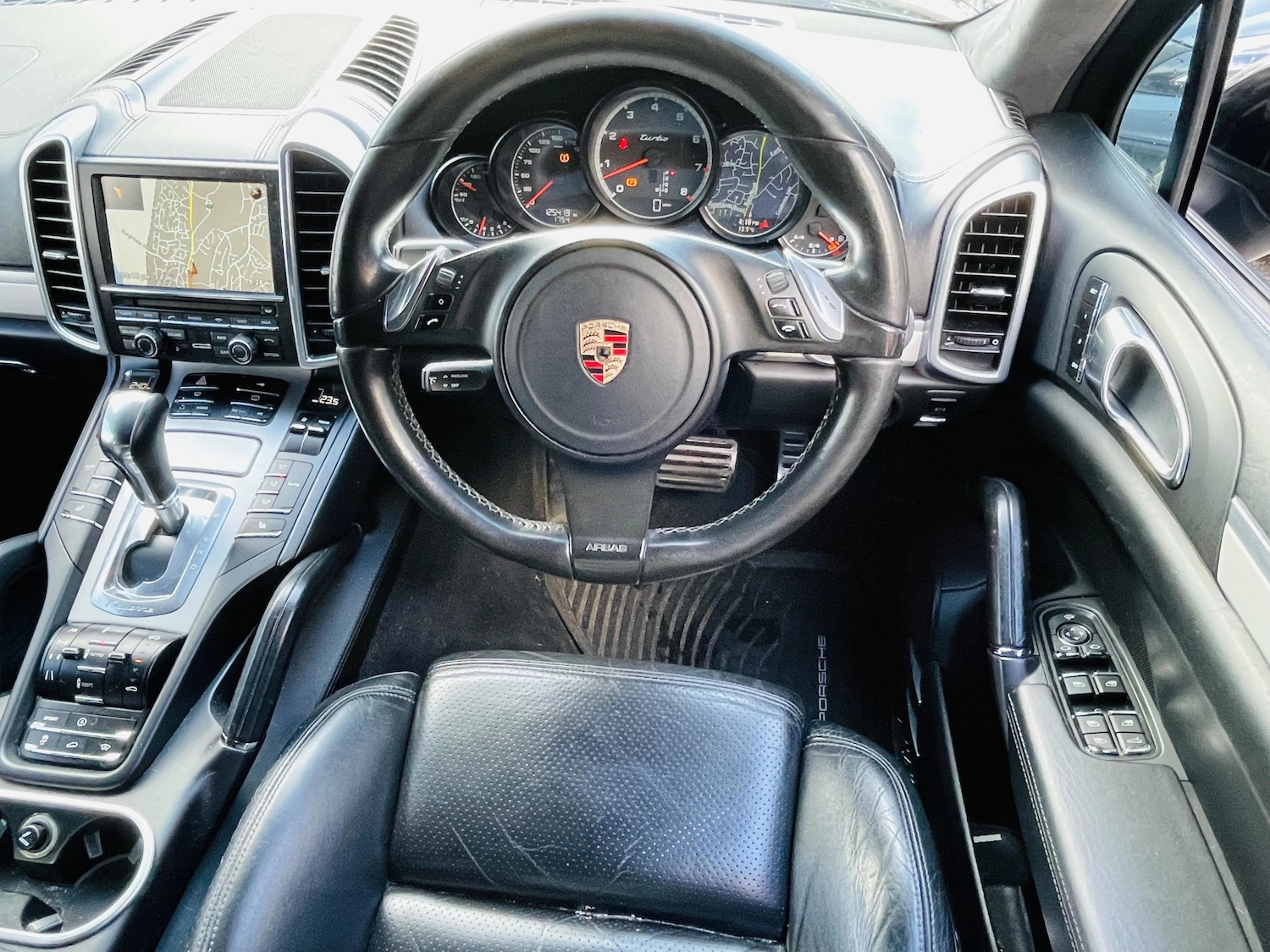 Used Porsche Cayenne 2011 for sale - 78101519: Photo 15