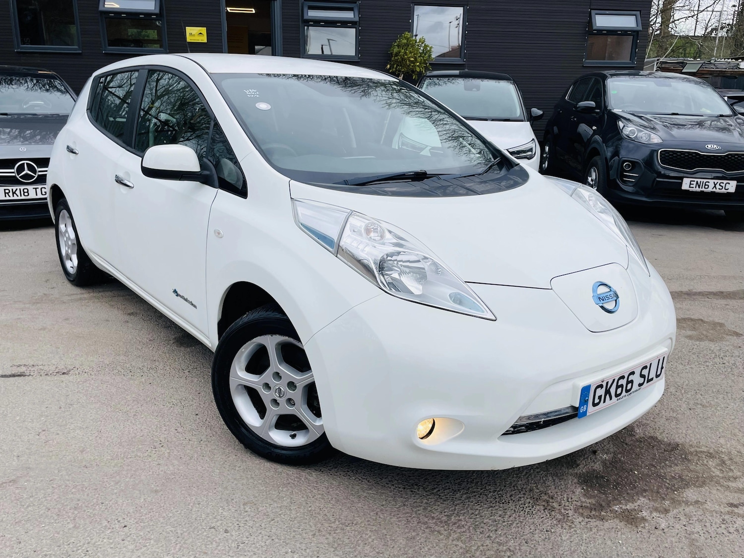 Used Nissan Leaf 2016 for sale - 77908392: Photo 2