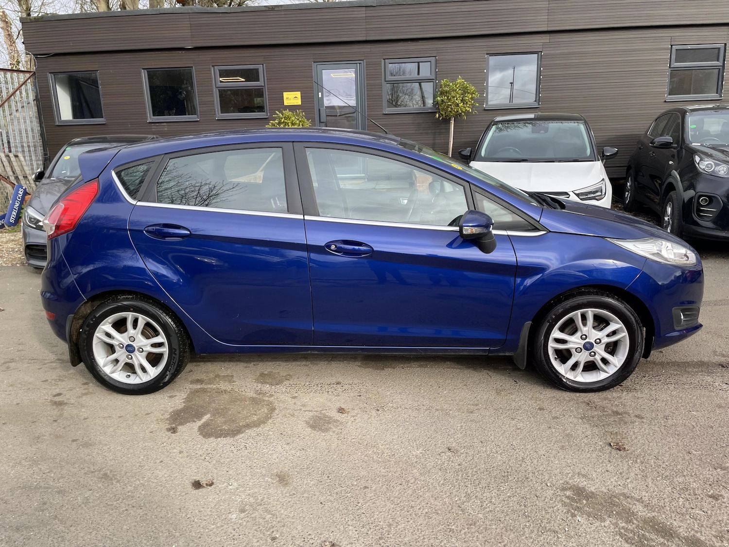 Used Ford Fiesta 2016 for sale - 77852700: Photo 2