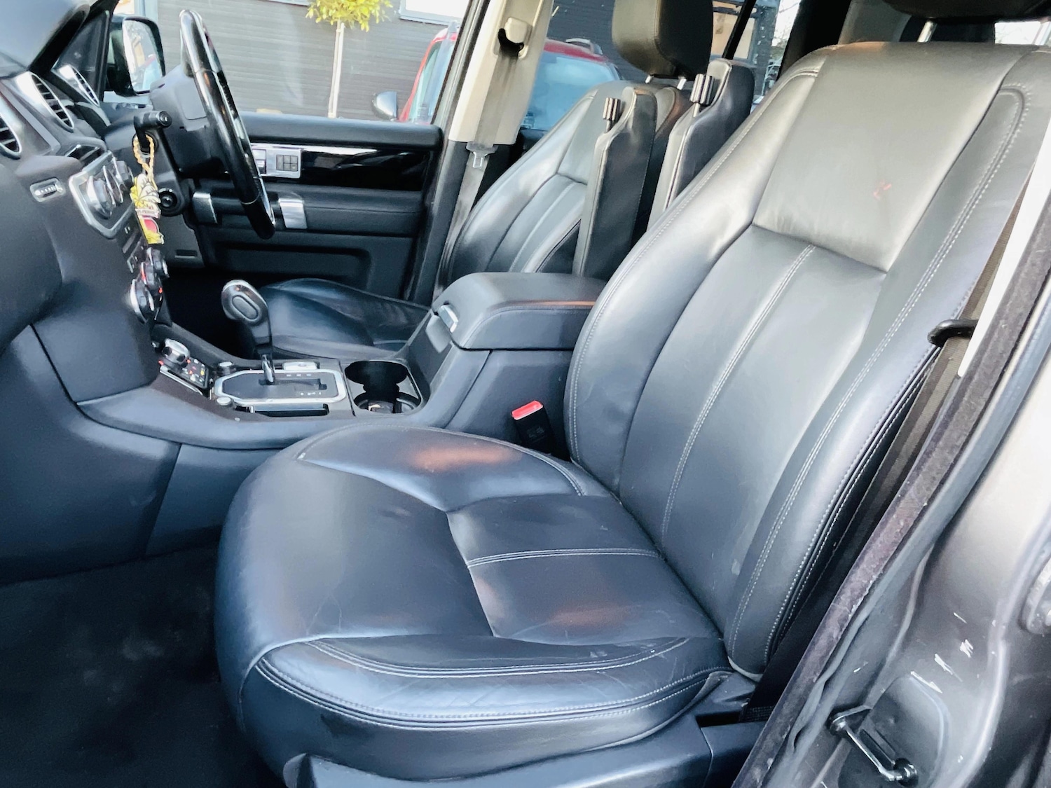 Used Land Rover Discovery 4 2010 for sale - 77690742: Photo 16