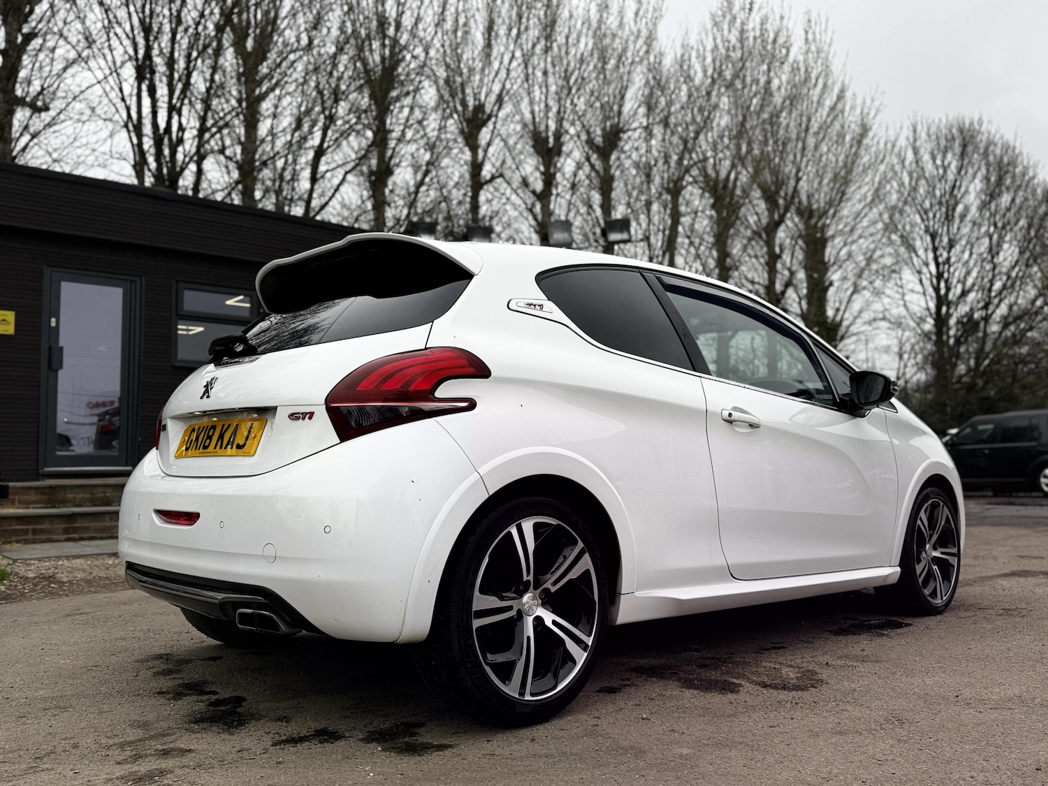 Used Peugeot 208 2018 for sale - 77783017: Photo 3