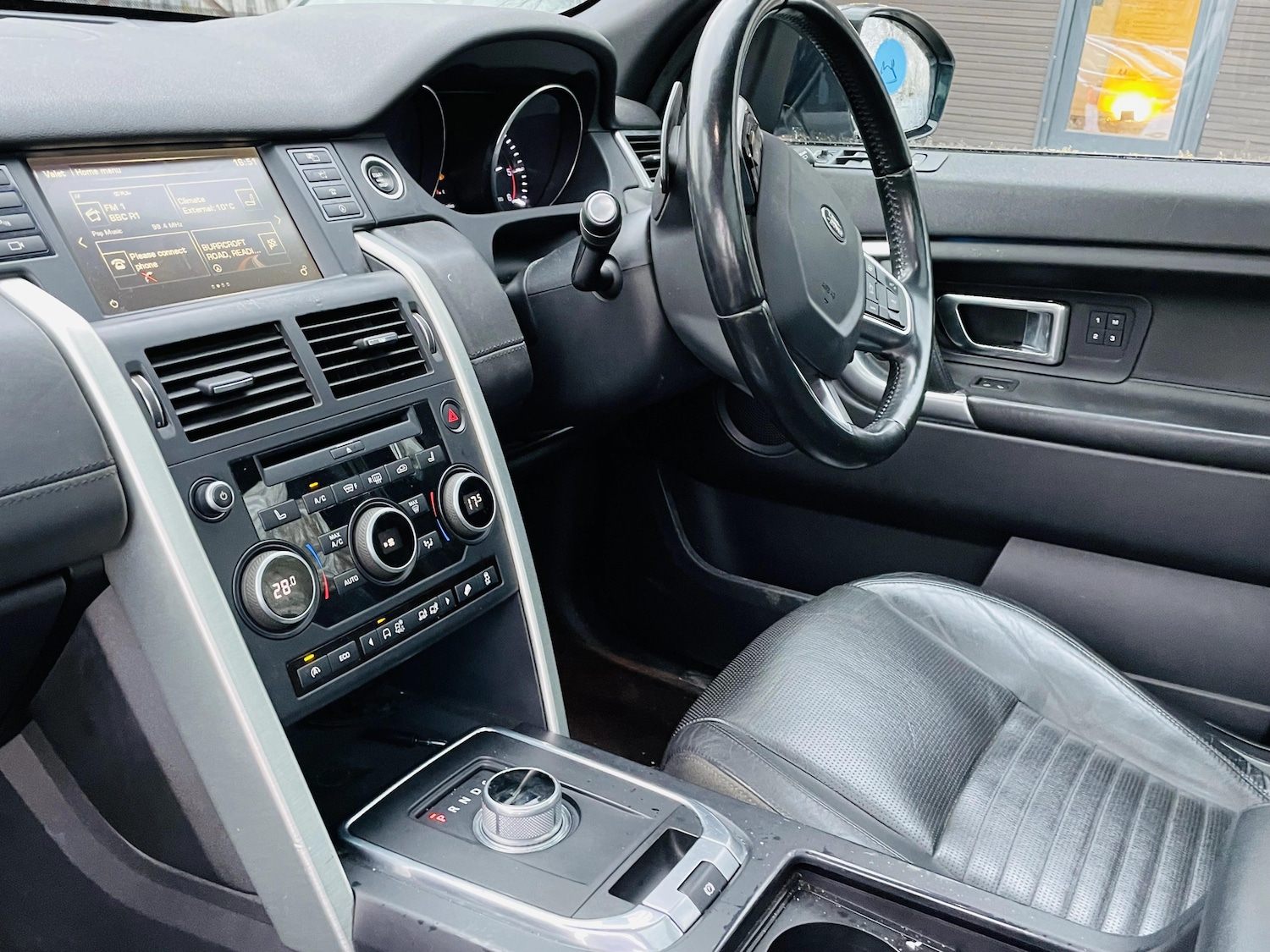 Used Land Rover Discovery Sport 2015 for sale - 77908388: Photo 10