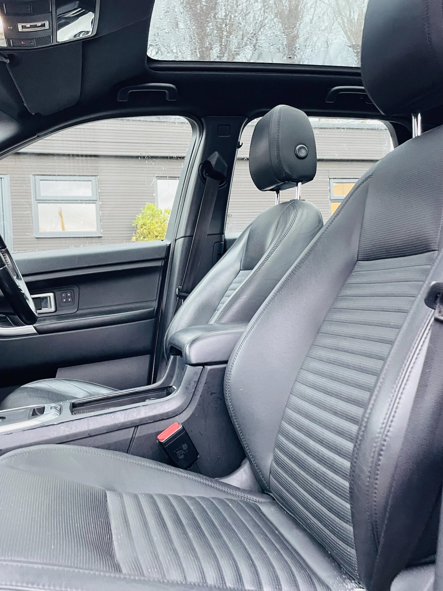 Used Land Rover Discovery Sport 2015 for sale - 77908388: Photo 12