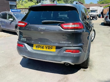Used Jeep Cherokee 2014 for sale - 78959111: Photo
