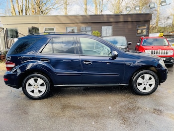 Used Mercedes-Benz M Class 2009 for sale - 78836070: Photo