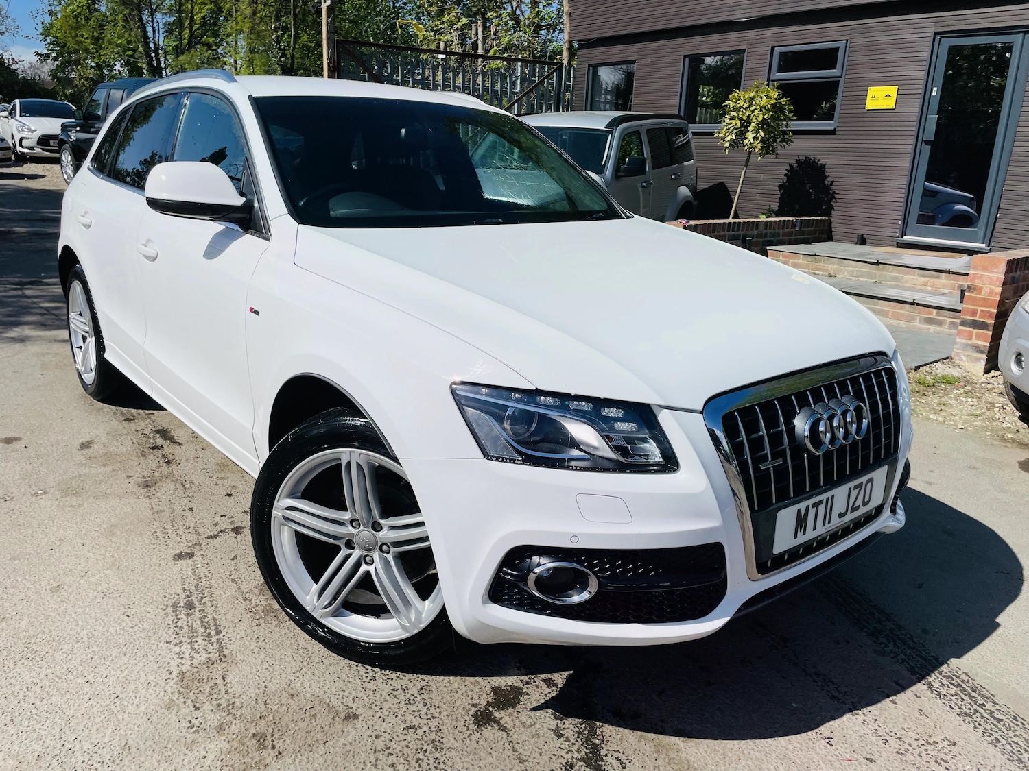 Used Audi Q5 2011 for sale - 78213736: Photo 2