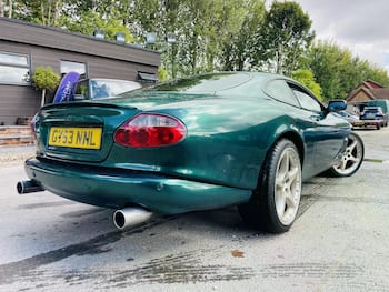 Used Jaguar XKR 2003 for sale - 79687422: Photo