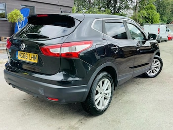 Used Nissan Qashqai 2017 for sale - 78965042: Photo